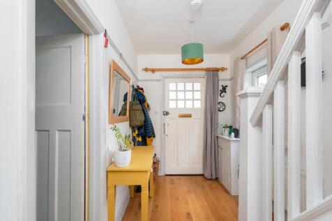 2W4WHE - Hallway A.jpg