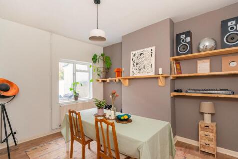 6S6AMR - Dining Room C.jpg