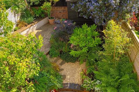 2E0RFS - Summer Garden A.jpg