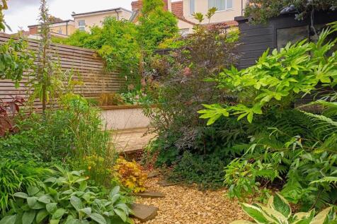2E0RFS - Summer Garden B.jpg