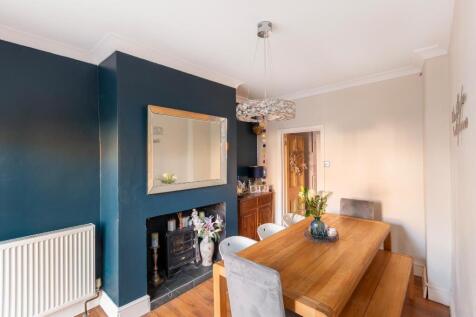 0C8RKE - Dining Room B.jpg