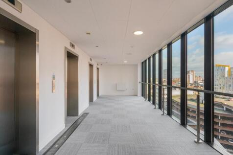 11N04OCC - Entrance D.jpg