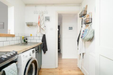 Garden Flat, 7 Cotham Side, BS6--15.jpg