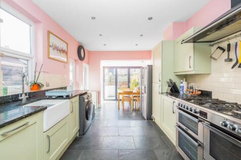 BrecknockRoad9.jpg