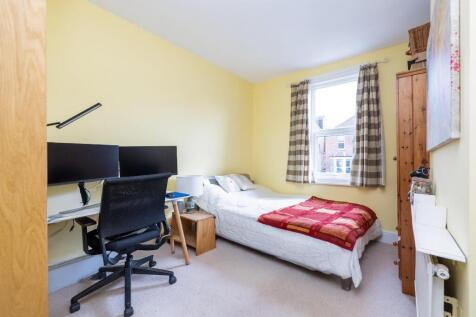 BrecknockRoad16.jpg