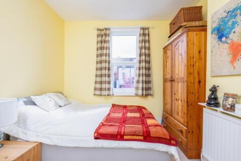BrecknockRoad17.jpg