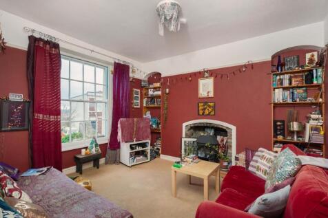7R3RMR - Living Room B.jpg