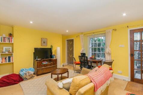 7R3RMR - Basement Reception A.jpg