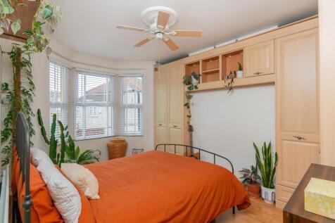 0S4RBN - Bedroom G.jpg