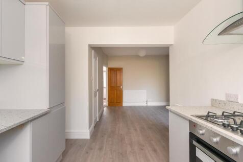 6C4HASG - Kitchen A.jpg