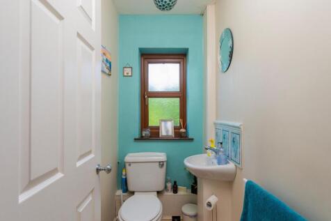 1O3GRFY - WC A.jpg