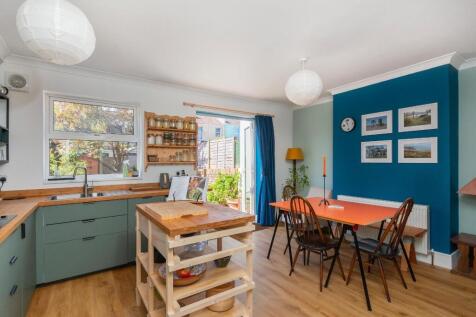 1H9SBH - KitchenDiner C.jpg