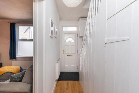 1H9SBH - Hallway A.jpg