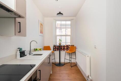 7C4HFS - Kitchen Diner C.jpg