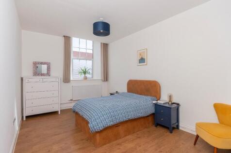 7C4HFS - Bedroom C.jpg