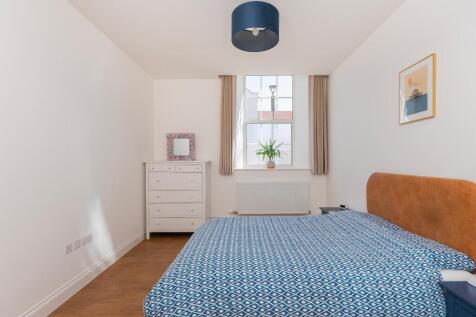 7C4HFS - Bedroom B.jpg
