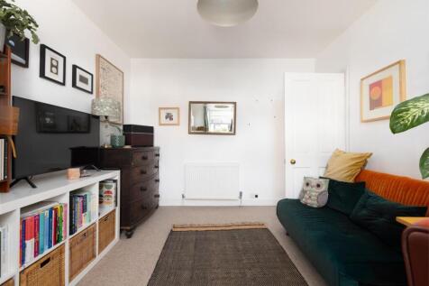 12 Cowper Street-17.jpg