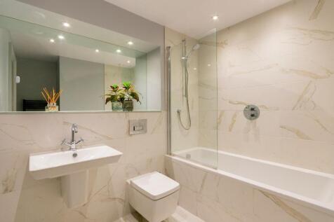 1C1HBR - Bathroom B.jpg