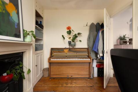 332 Stapleton Road-12.jpg