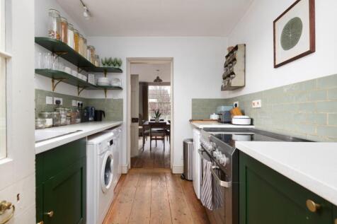 332 Stapleton Road-9.jpg