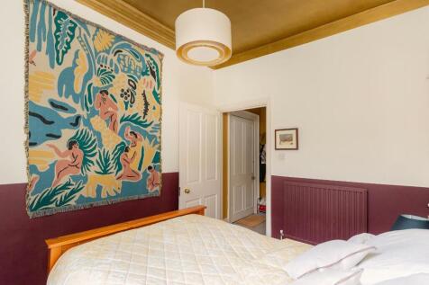 GF5FDSHS - Bedroom A.jpg