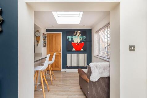 4R8DHE - Kitchen Diner H.jpg