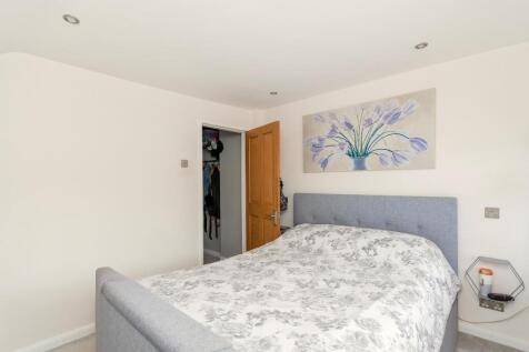4R8DHE - Bedroom F.jpg