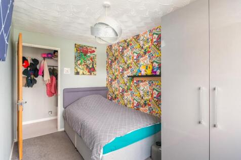 4R8DHE - Bedroom D.jpg