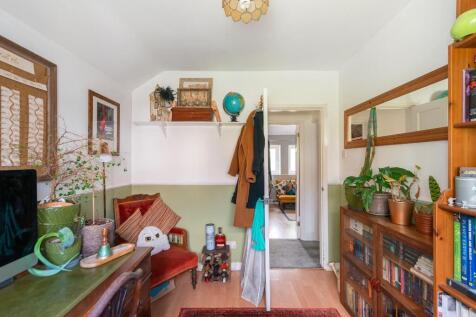 1B0R4BR - Bedroom D.jpg