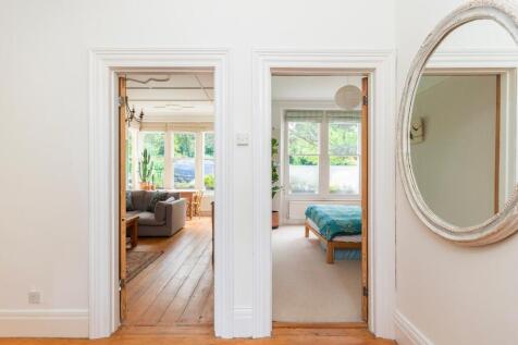 G8F9FERSD - Hallway B.jpg