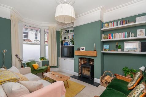 1L3PSG - Living Room C.jpg