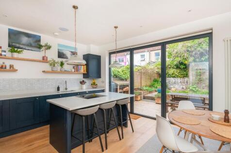 1L3PSG - Kitchen Diner F.jpg