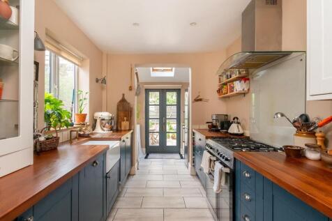 4B3REN - Kitchen C.jpg