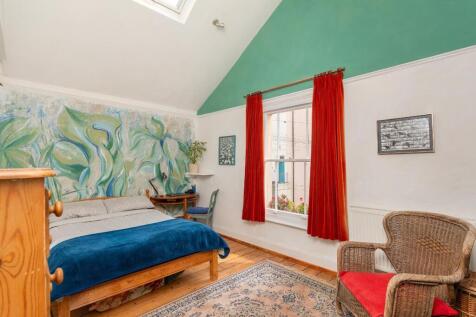 4R5RMR - Bedroom C.jpg