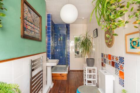 4R5RMR - Bathroom B.jpg