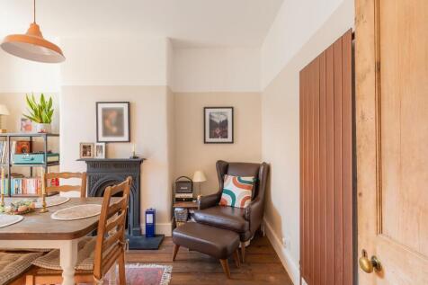 4D4RHD - Dining Room C.jpg