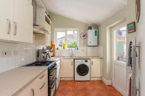 4D4RHD - Kitchen B.jpg