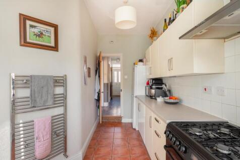 4D4RHD - Kitchen A.jpg