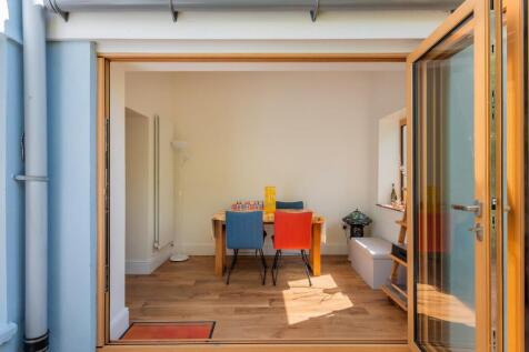 4A2RSV - Dining Room A.jpg