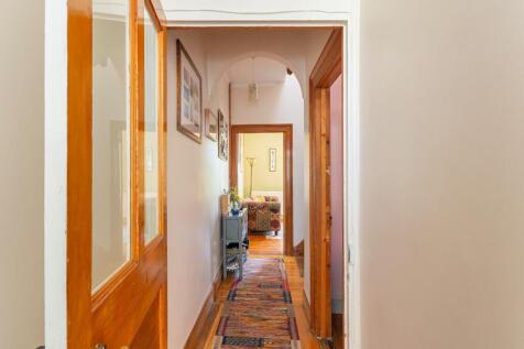 4A2RSV - Hallway B.jpg