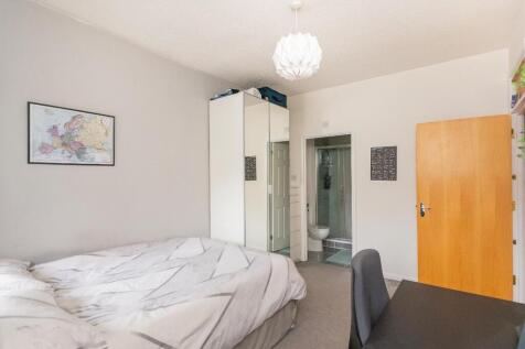 0G6CRE - Bedroom B.jpg