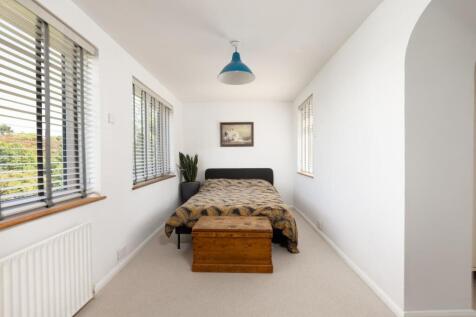 82 Fir Tree Lane, BS5-16.jpg