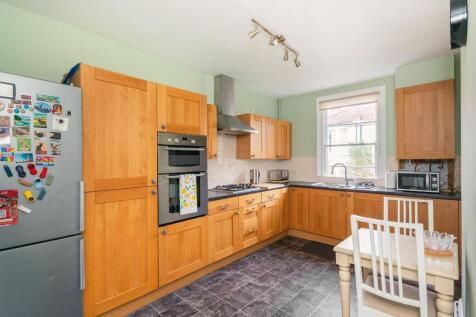 F5F9FRRRD - Kitchen C.jpg