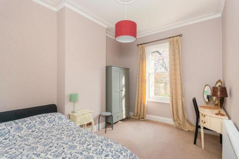 F5F9FRRRD - Bedroom F.jpg