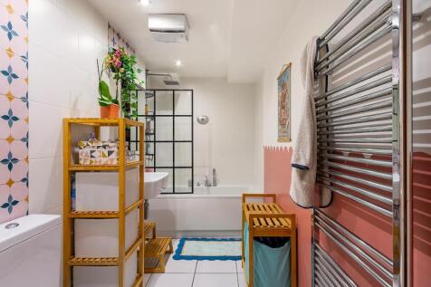 0C6SBV - Bathroom C.jpg