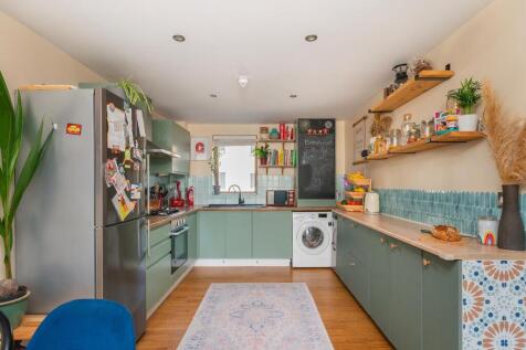 0C6SBV - Kitchen D.jpg
