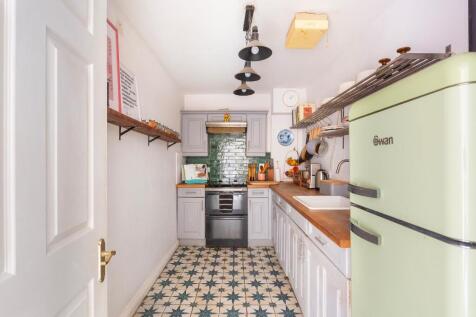 FP1WHS - Kitchen E.jpg