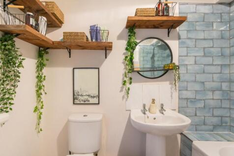FP1WHS - Bathroom B.jpg