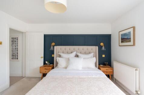 1B0R8WE - Bedroom D.jpg