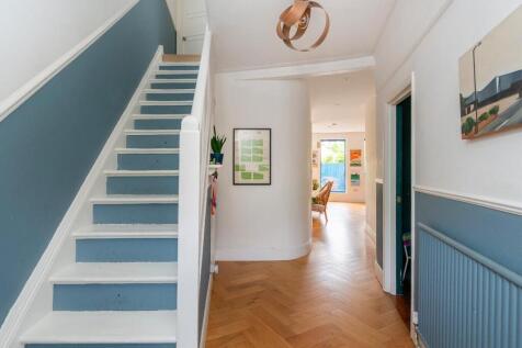 8C6REN - Hallway A.jpg